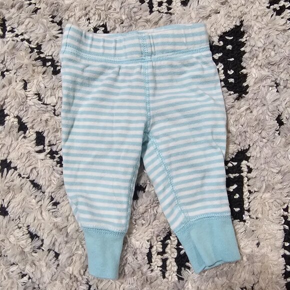 Carter's Baby Boy 2 piece Blue and White Knit Set Newborn - Picture 5 of 6